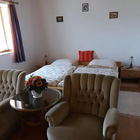 Orban Vendeghaz Kovagoors
